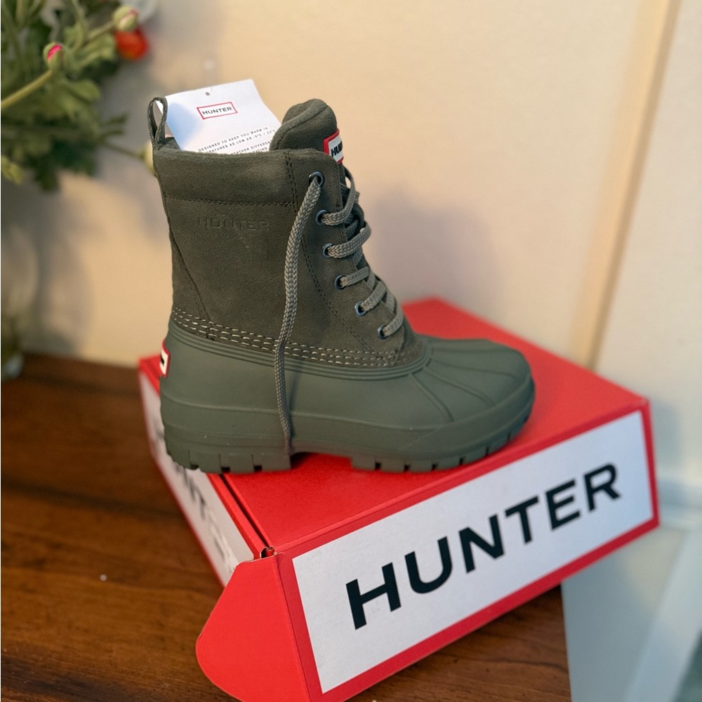 New Hunter Olive Lace-Up Waterproof Boots